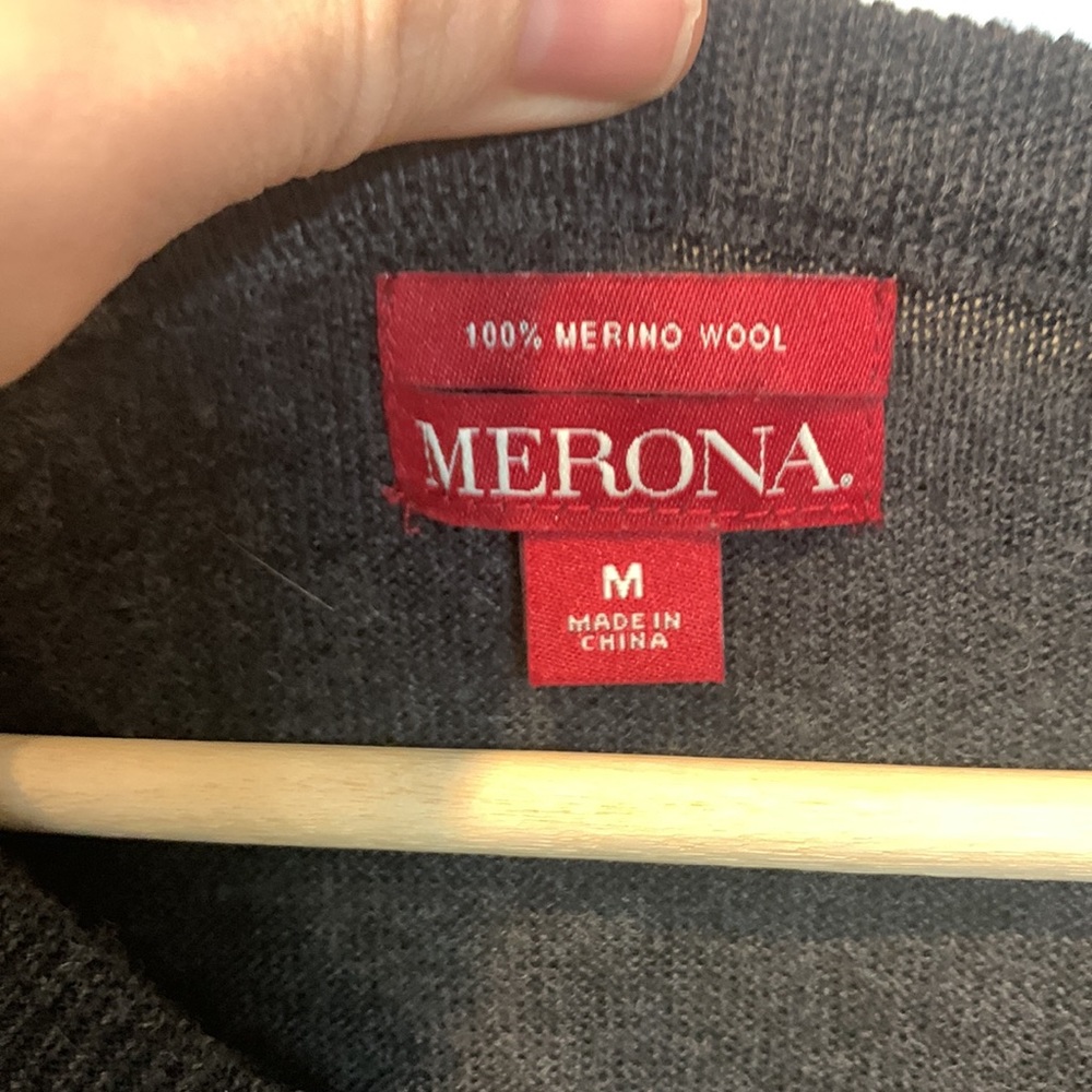 💯 Merino Wool Sweater - Picture 4 of 6
